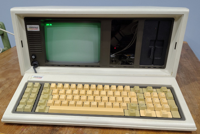 Compaq Portable Plus